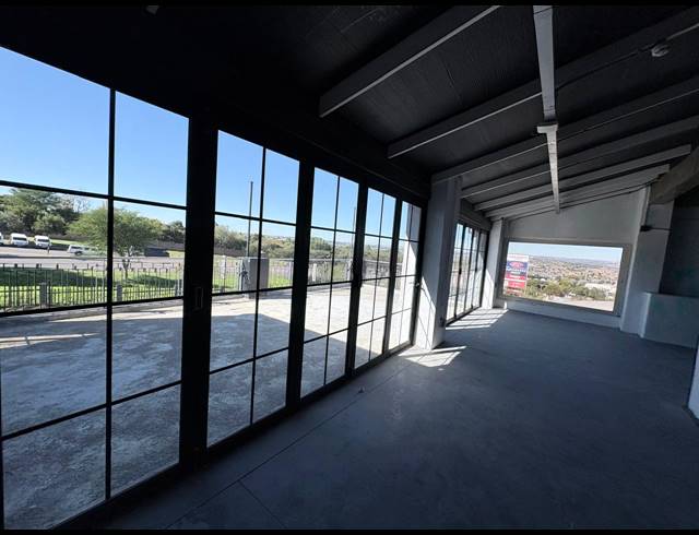 739M² RETAIL TO LET IN KYALAMI